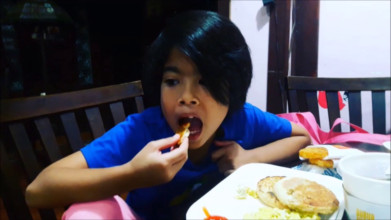 MIA ZARA OMBAK @ MAMA SUE