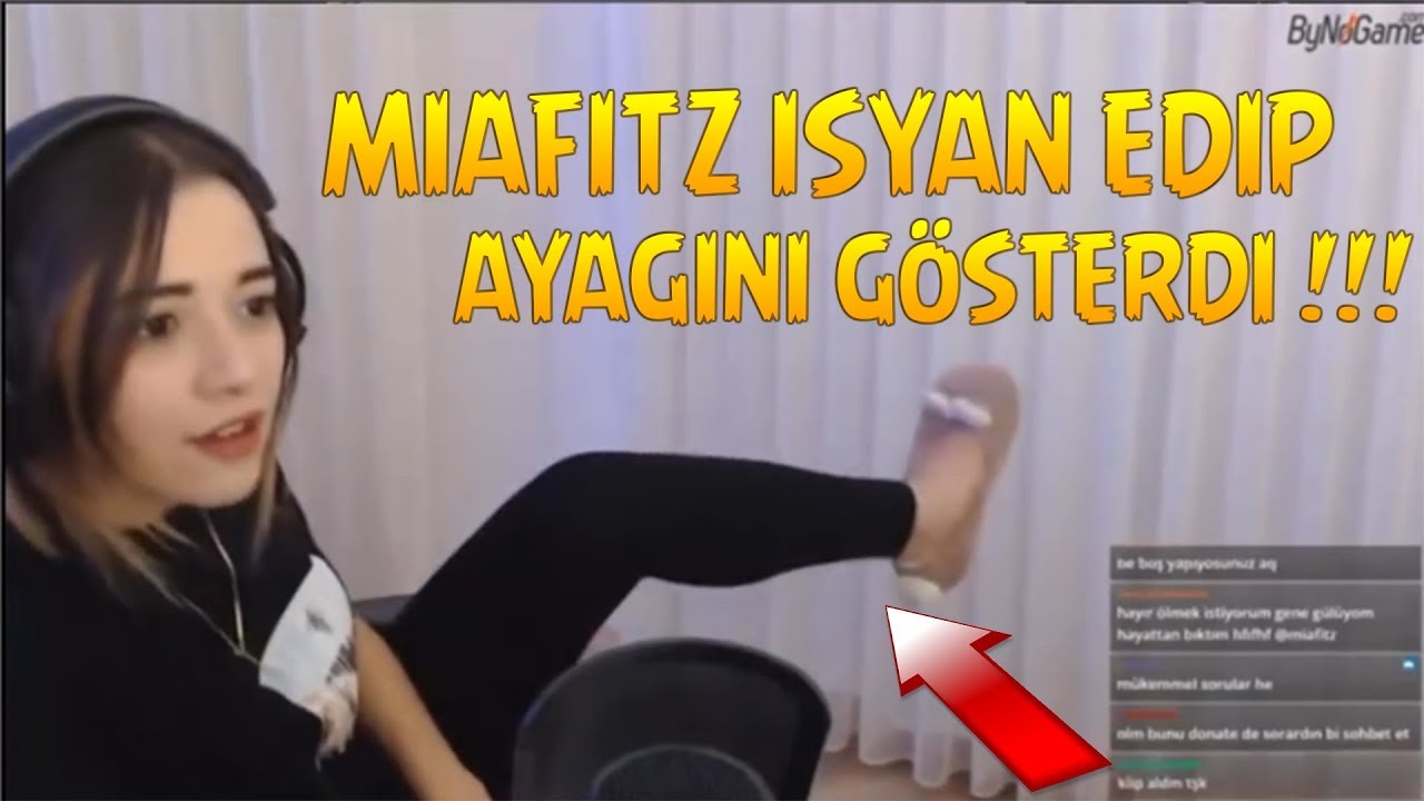 MiaFitz İsyan Ederek Ayağını Gösteriyor (Ayağını Göstersene)