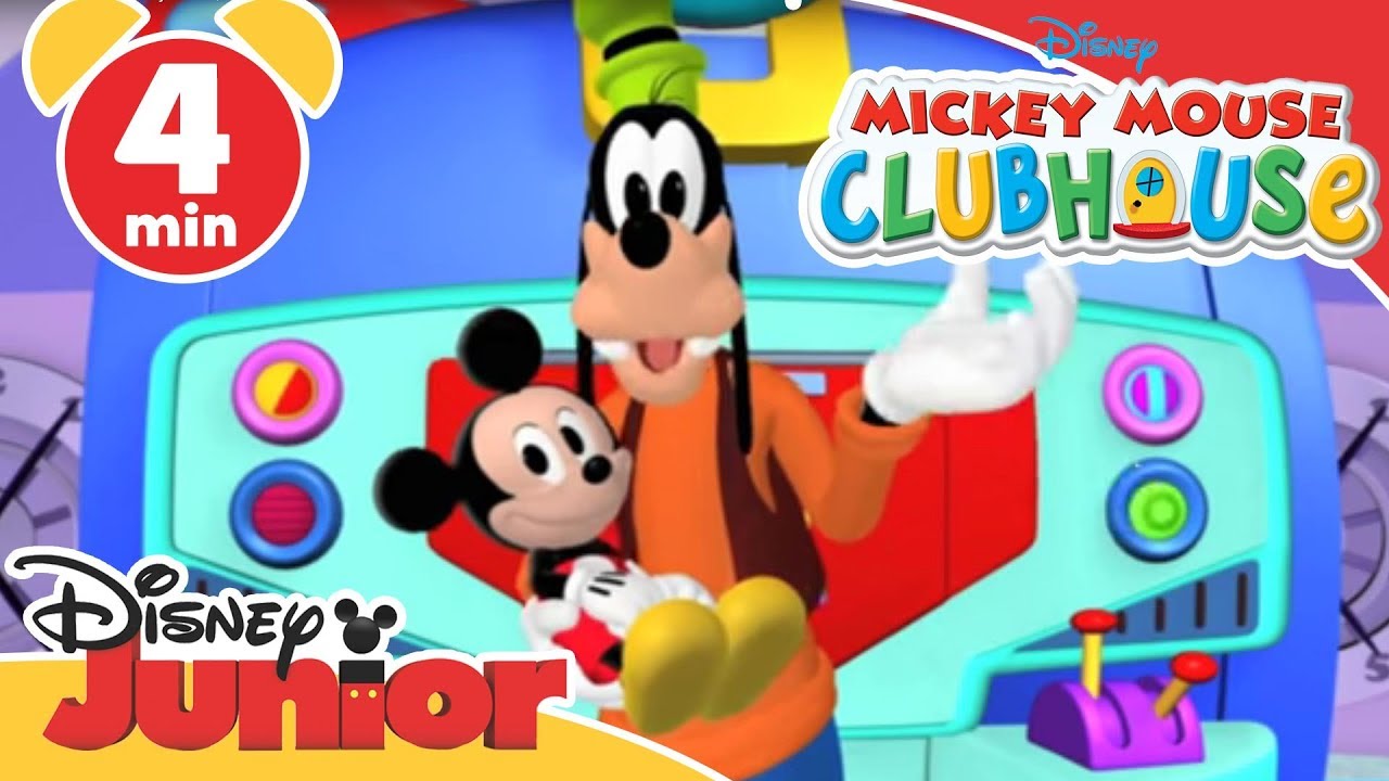 Mickey Mouse Clubhouse | Goofy Babysits Mickey Mouse 🍼 | @disneyjr