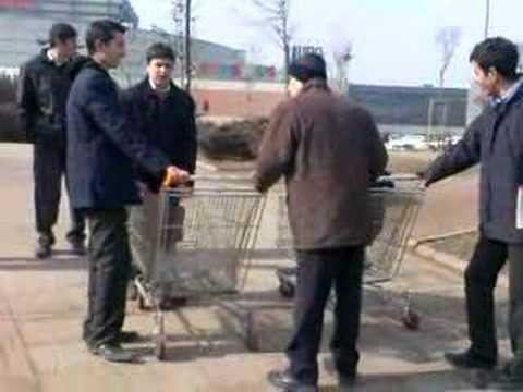 Migros market arabası show:)