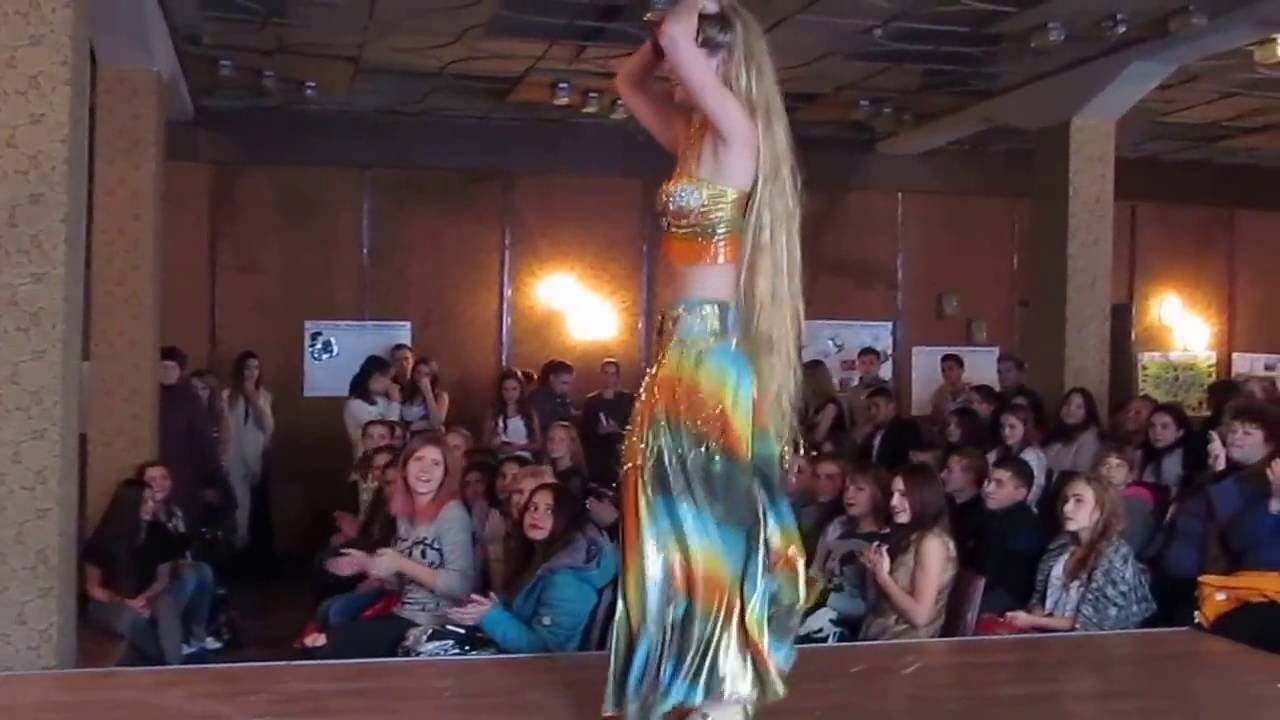 Milena Drum solo Belly dance