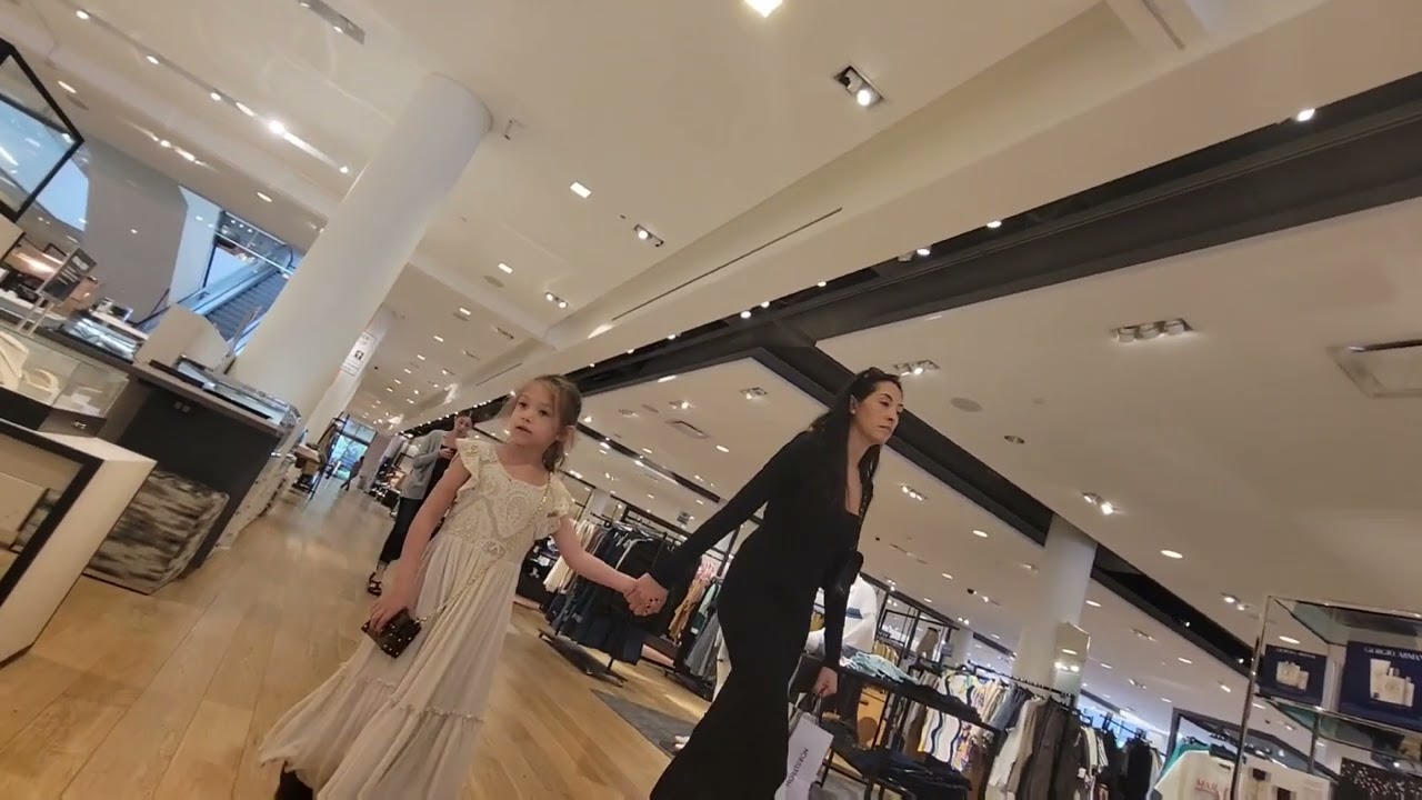 Milf notices big bulge while shopping