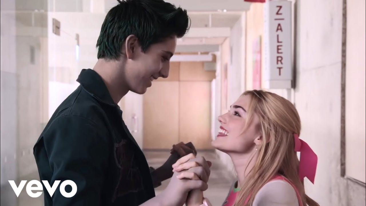 Milo Manheim, Meg Donnelly - Someday (From 