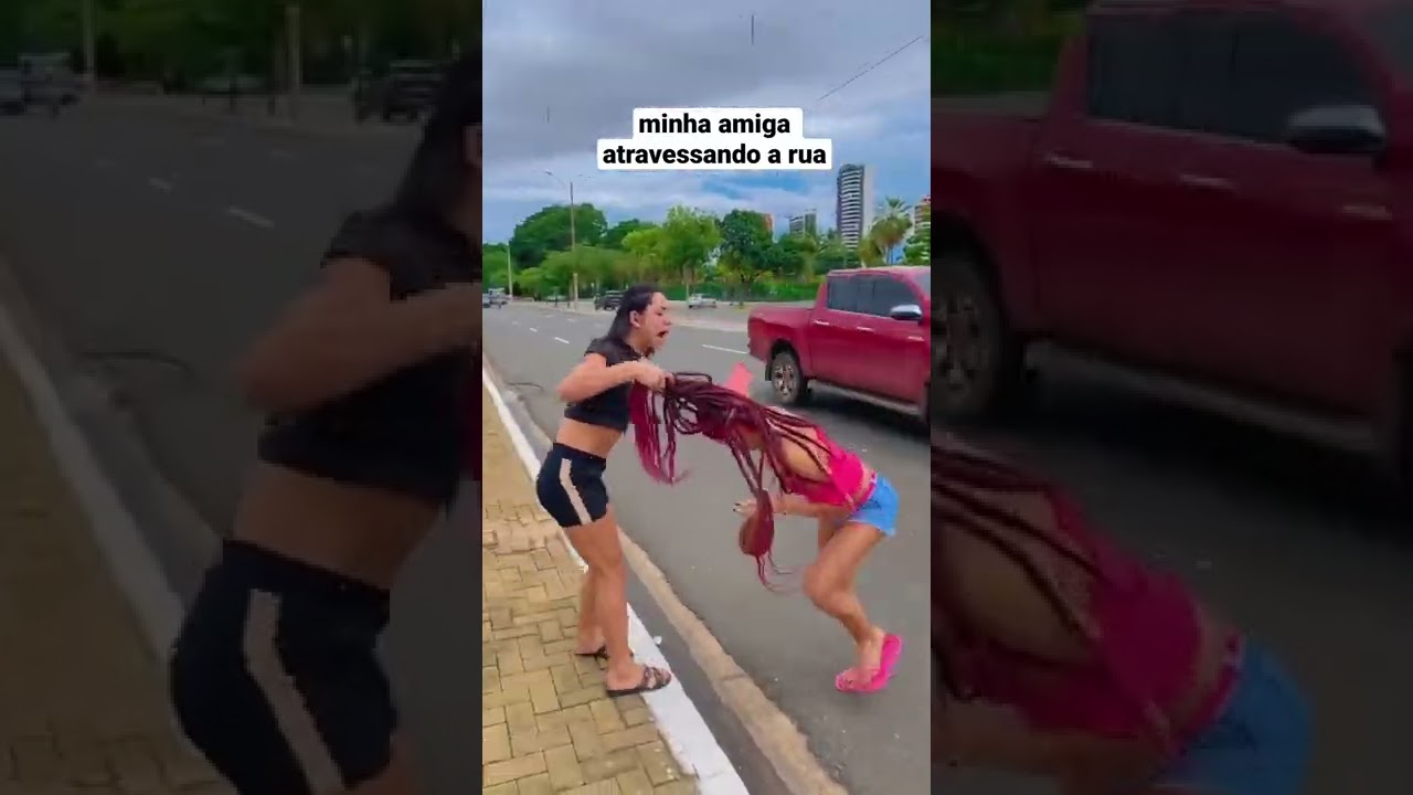 Minha amiga atravessando a rua #turmadavalzinha