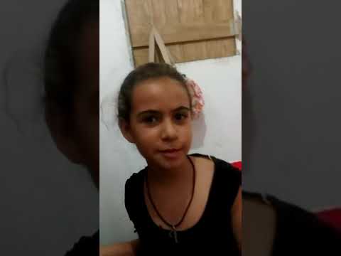 Minha amiga provando minhas roupas/parte 4