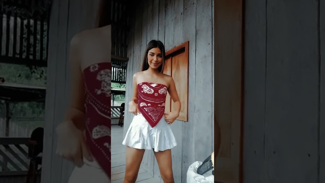 Mini etekli fenomen kızdan Twerk dans videoları #shorts
