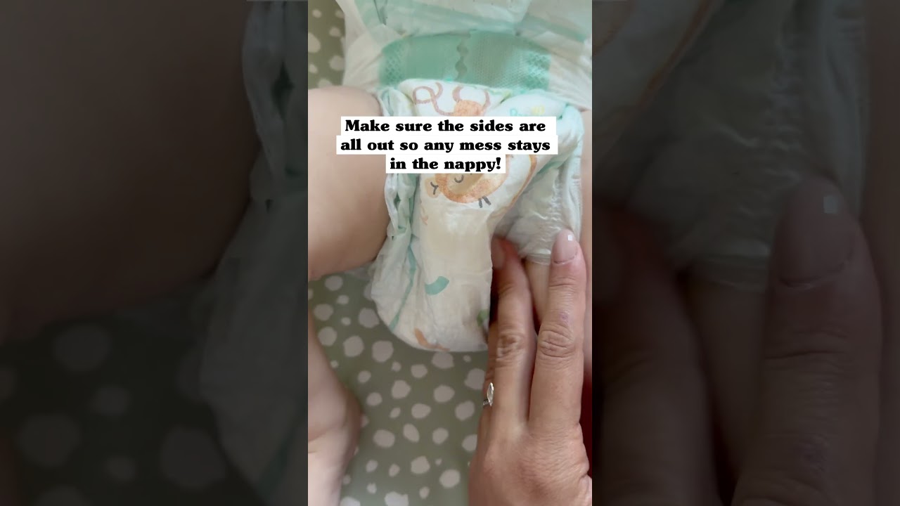 Minimise the mess of poonami problems with these easy nappy changing hacks! 💩