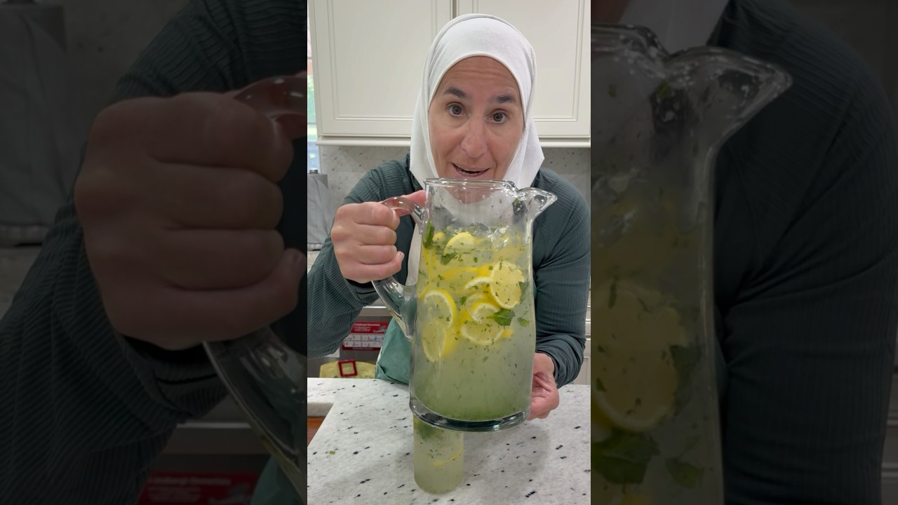 Mint lemonade recipe #lemonade #lemon #fyp #fypシ #recipe #easyrecipe #drinks #delicious #yummy