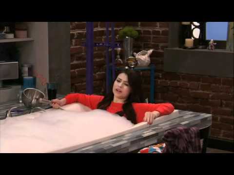 Miranda Cosgrove Feet ~ HD