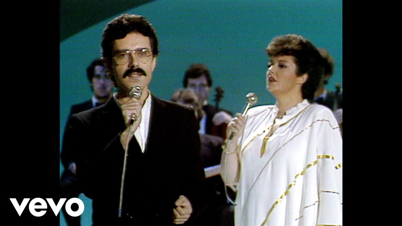 Mocedades - Le Llamaban Loca (300 Millones (Actuación TVE))