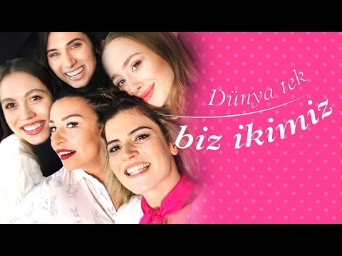 Model - Dünya Tek Biz İkimiz