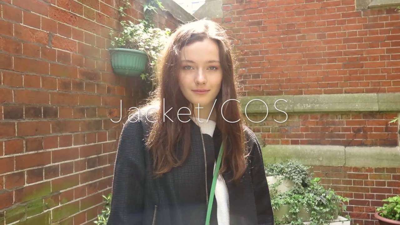 Model Julia's Signature Style