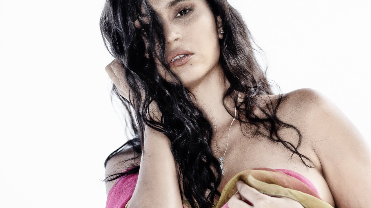 Model: Reyna