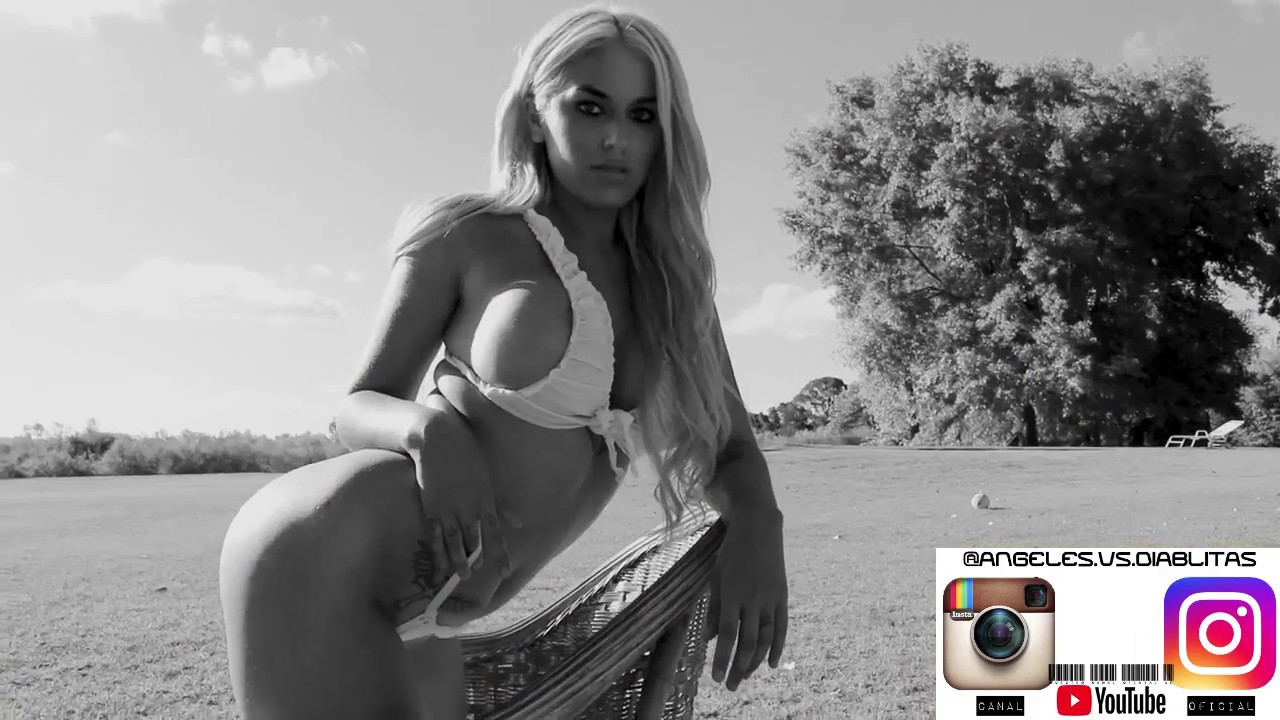 Modelo Argentina Maria Florencia Chilo en infartante Producción como Diosa Ole