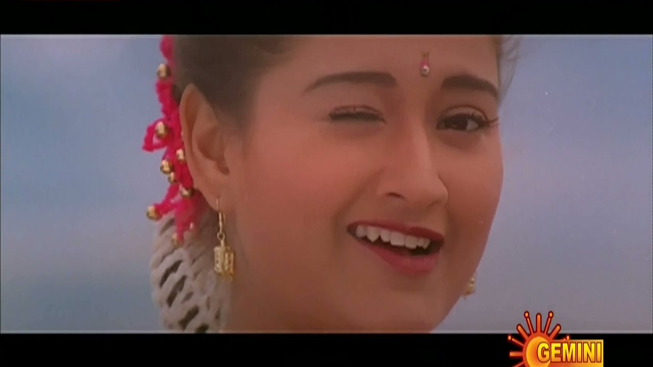 Mohan babu Enjoys Milky babe Laila Hot Sexy navel boobs  hottest song Aa Gajulu Khaidi Garu 4K UHD