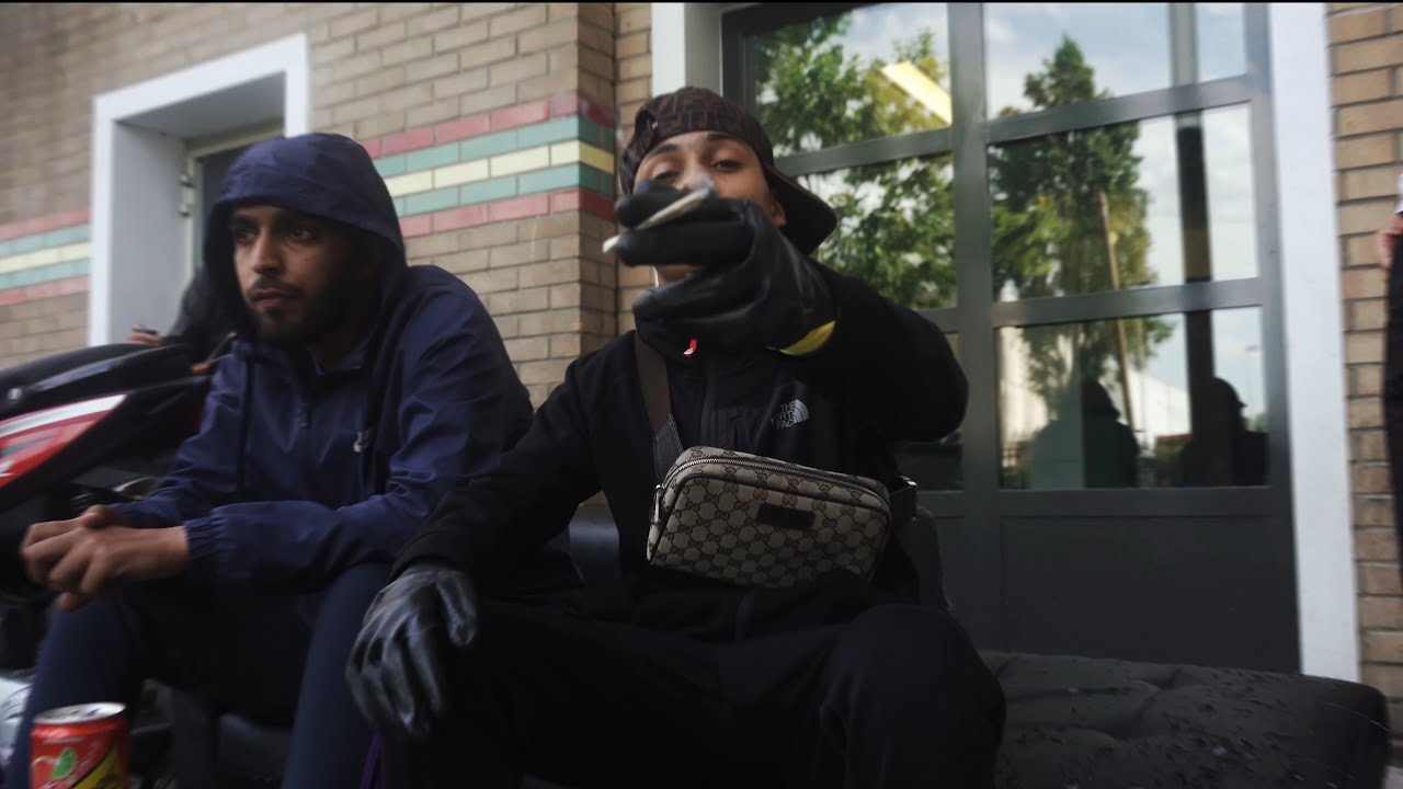 Mola - Freestyle Tracklist (Clip Officiel)