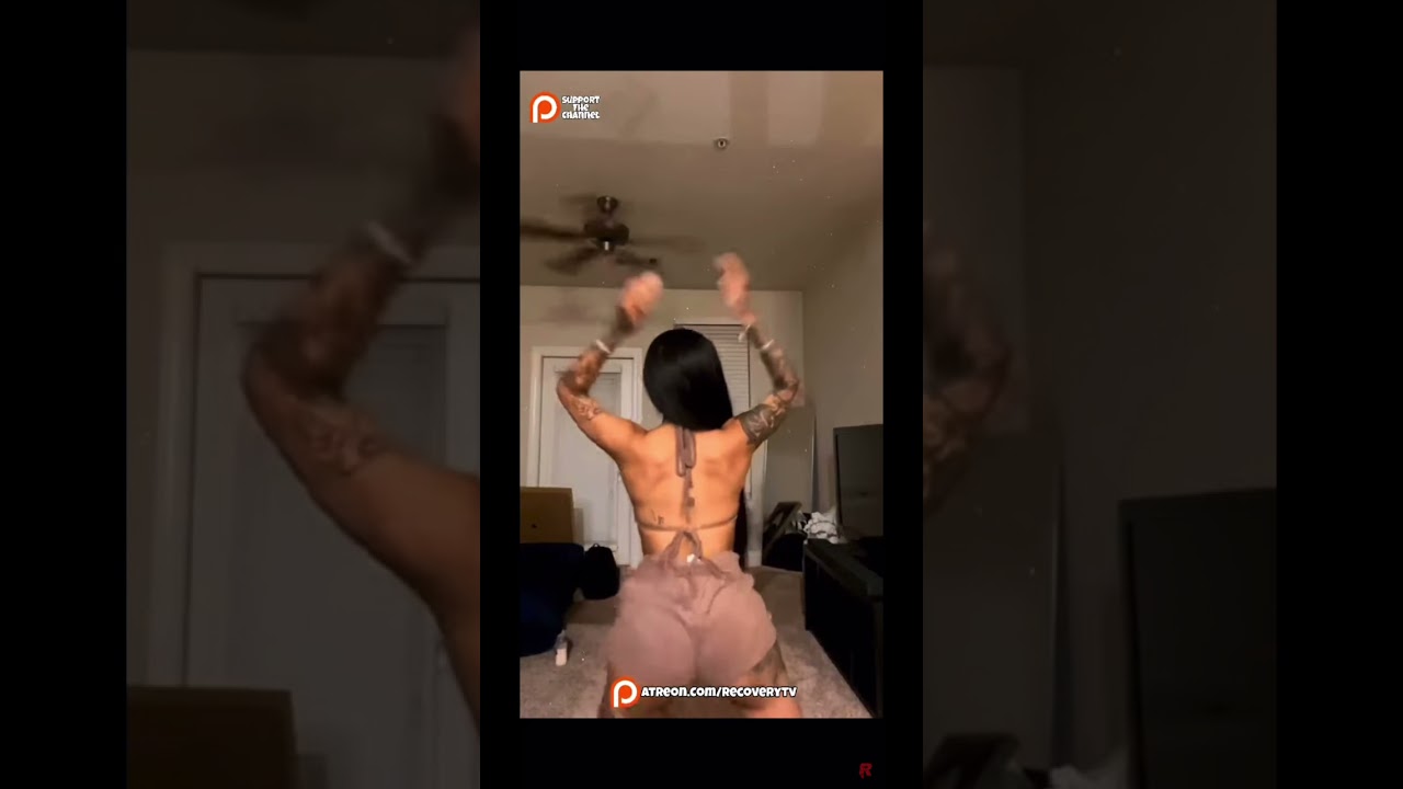 Molly brazy twerking