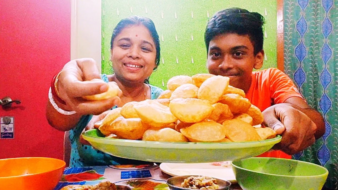 MOM & SON PANIPURI/GOLGAPPA/FUCHKA CHALLENGE #panipurichallenge #fuchka #golgappa #eatingchallenge