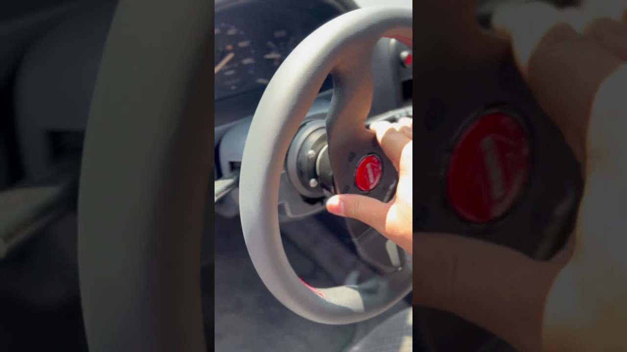 🤘Momo #omo #motorsports #momo #nrg #ding #steeringwheel #quickrelease #quickreleasesteeringwheel #h