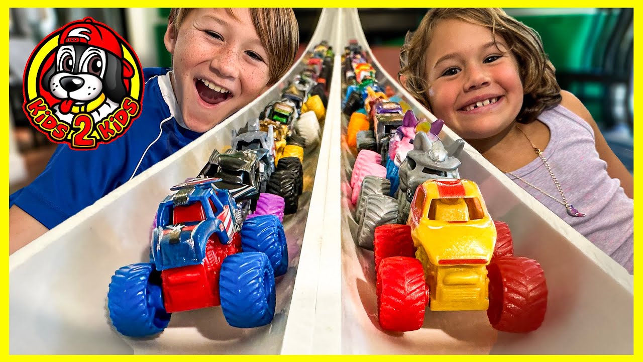 MONSTER JAM MINIS - Who is the Fastest MARVEL Monster Truck? (LONGEST DOWNHILL RACE)