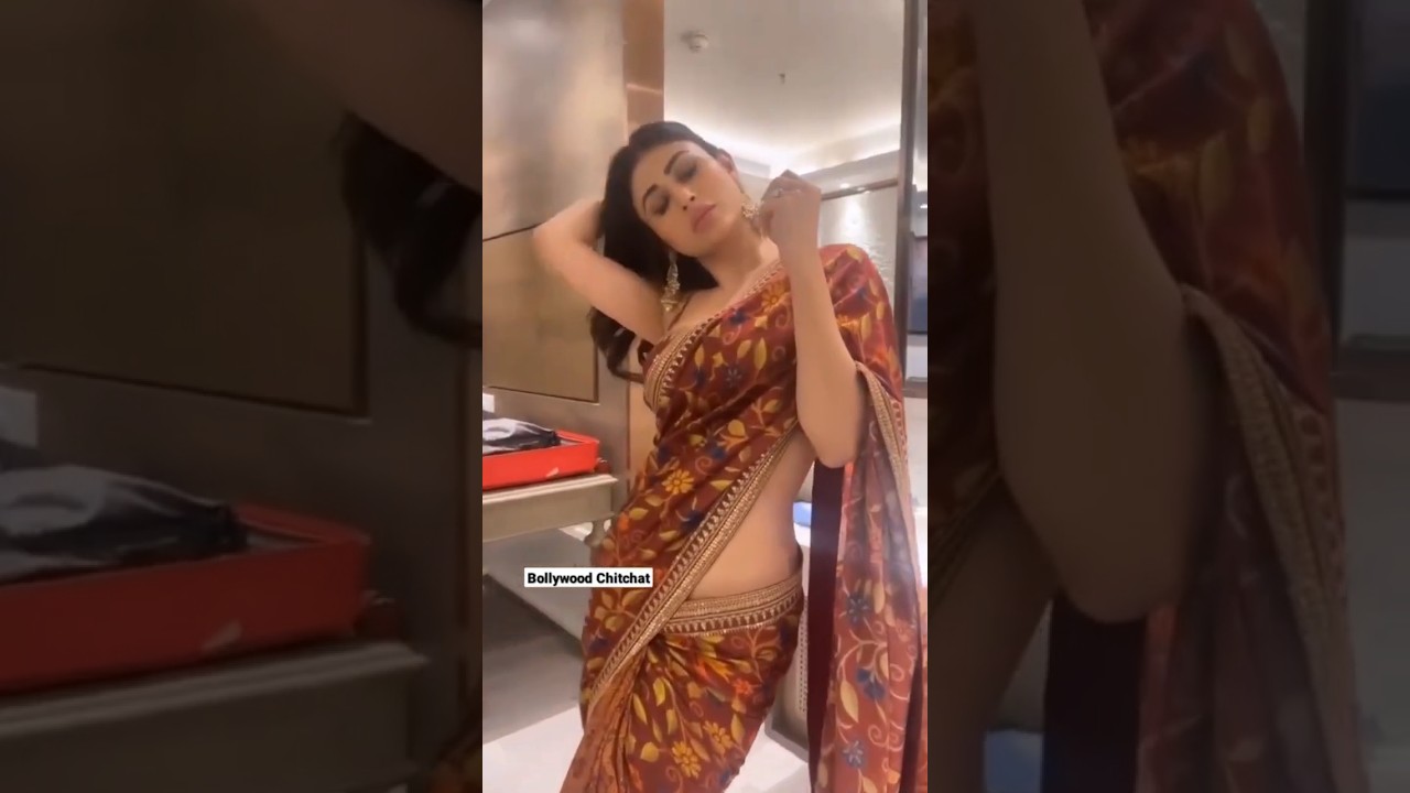 mouni roi hot and sexy 💦 navel 💦compilation in saree 💦 #shorts #viral #trending #loving