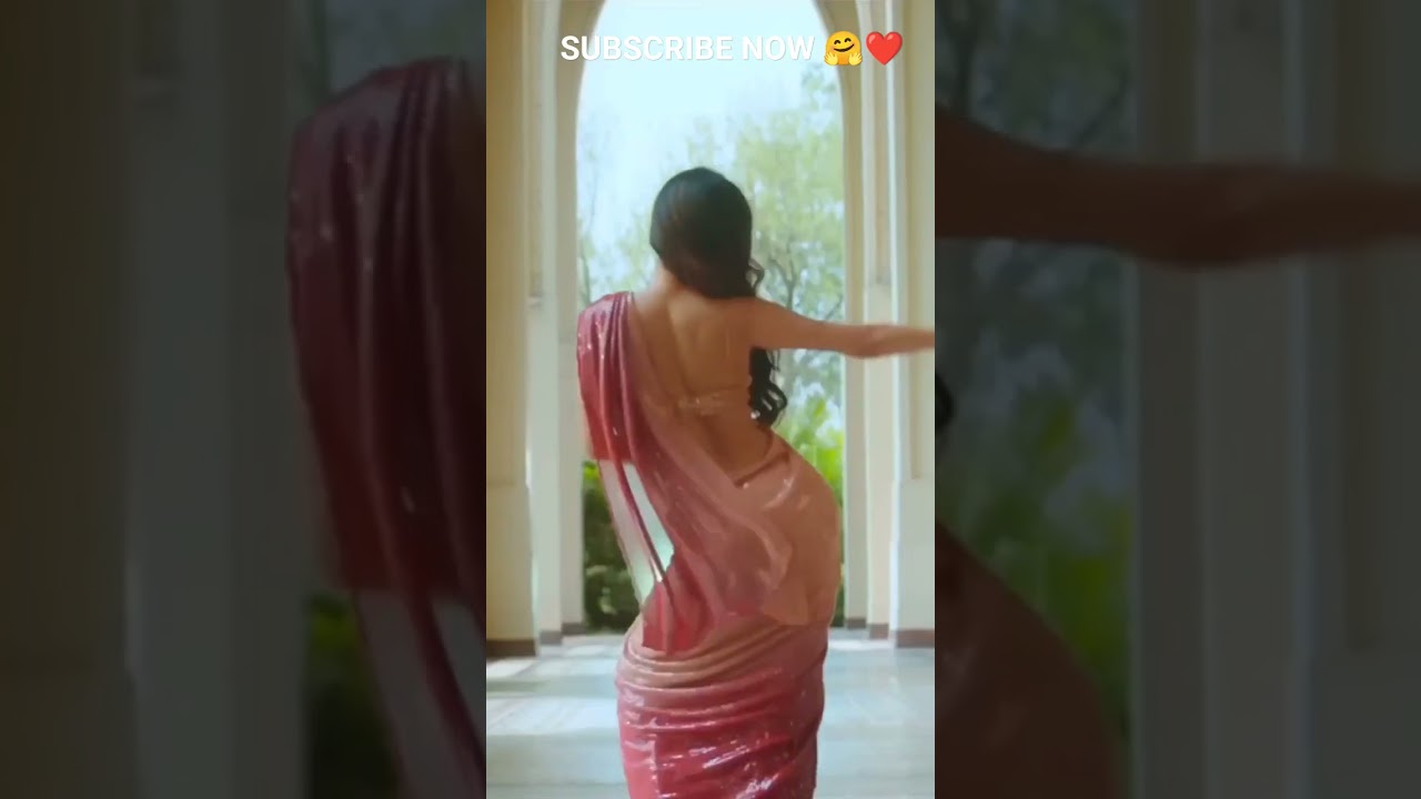 MouniRoy😍..Showing her Yummy Navel  Show 🤤... Will Tempt You More Harder #MouniRoy#Tempting#shorts