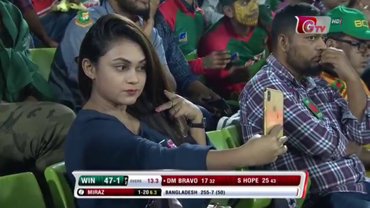 Moury Salim Selfie video