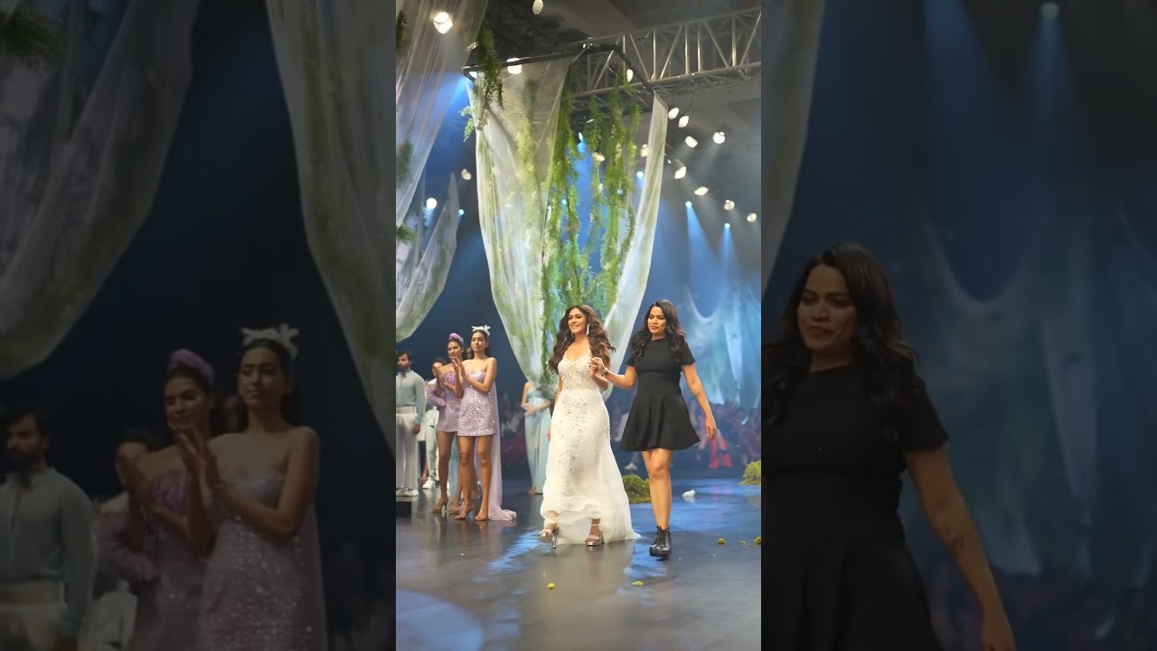 Mrunal Thakur for Anushree Reddy #mrunalthakur #fashionshow #showstopper #hautecouture #shorts