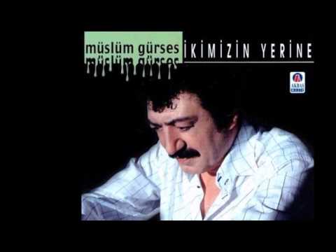 Müslüm Gürses  -  Sevgisiz Yaşamak
