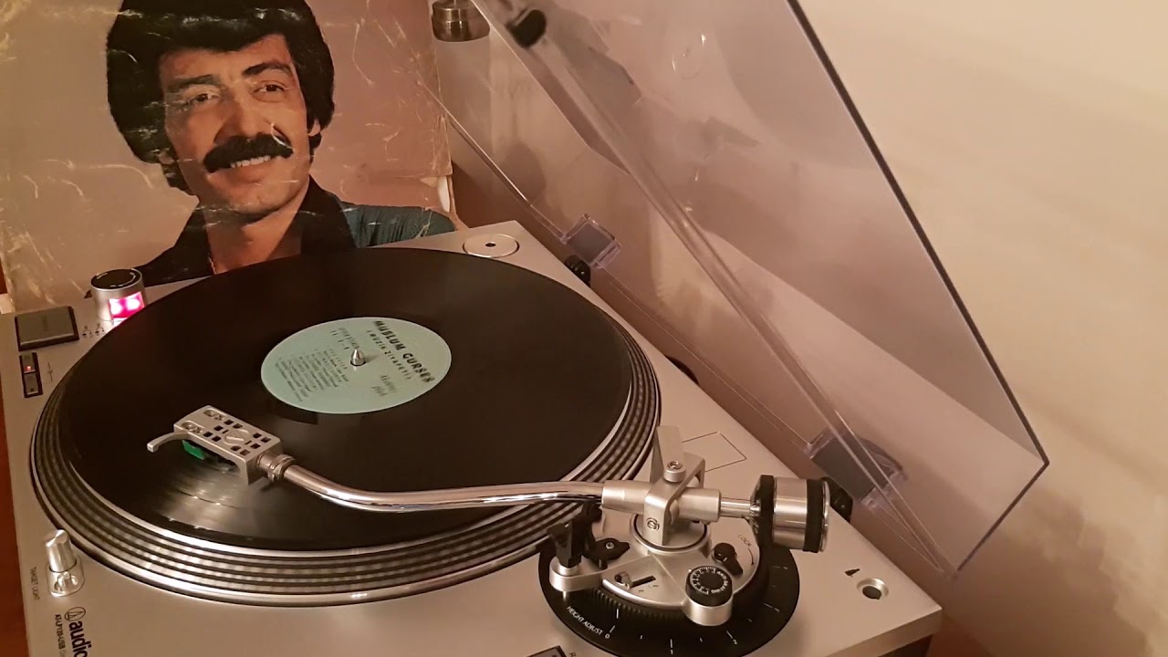 Müslüm Gürses - Bu Şehirde Yaşanmaz 1983 (Plak Kaydı)