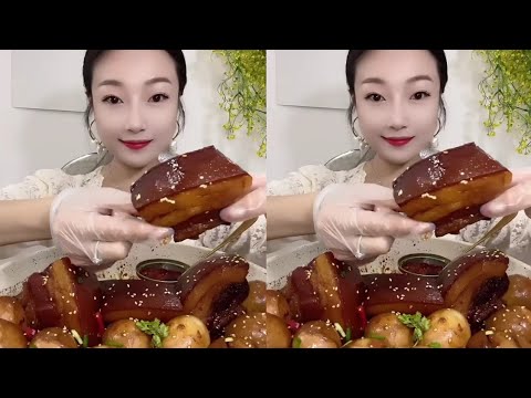 Mukbang asmr eating Pork belly and egg with Spicy canned noodle sauce with mushrooms