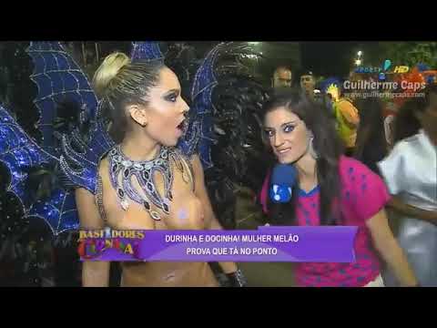 MULHER MELAO NUA NO CARNAVAL MOSTRA SEUS PEITOES DELICIOSO😋😋