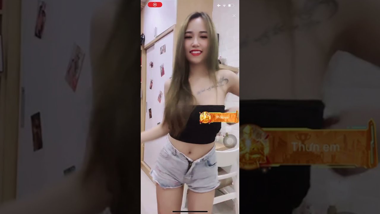 Mun baby Vietnamese dance show bigo live