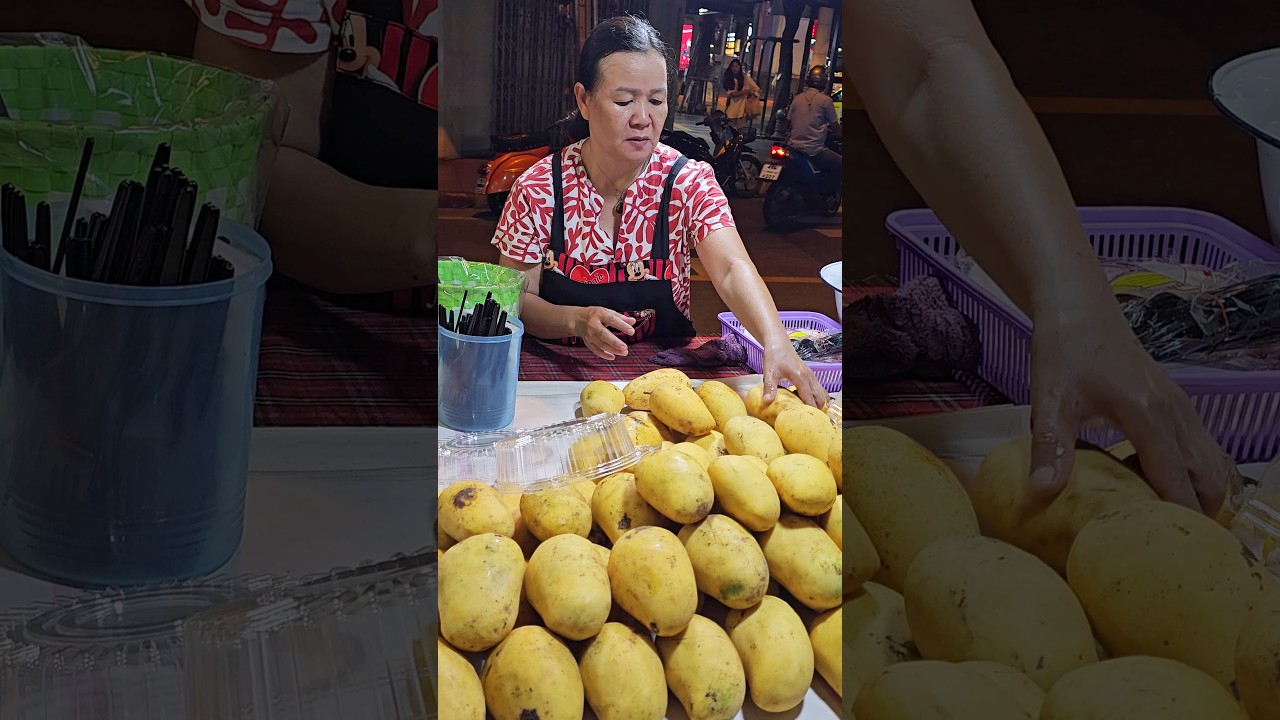 Must Try Street Food in Bangkok - Mango Sticky Rice