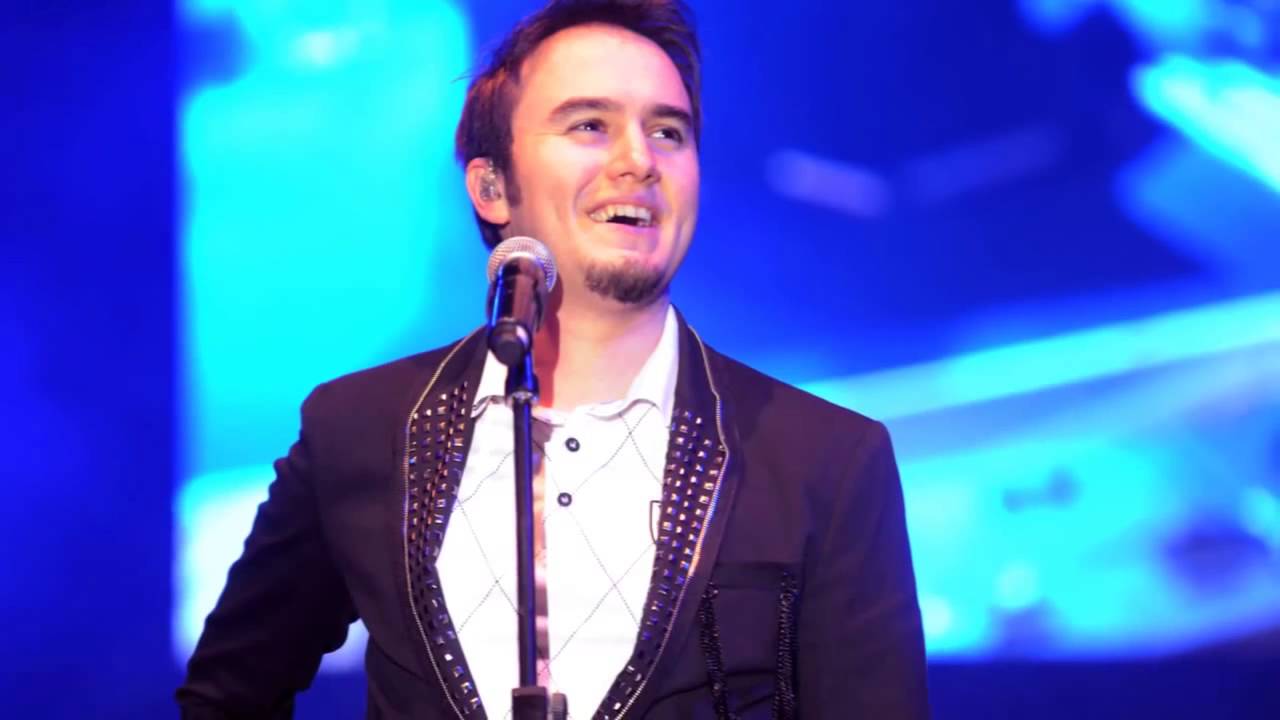 Mustafa Ceceli  Kucak Kucak 2014