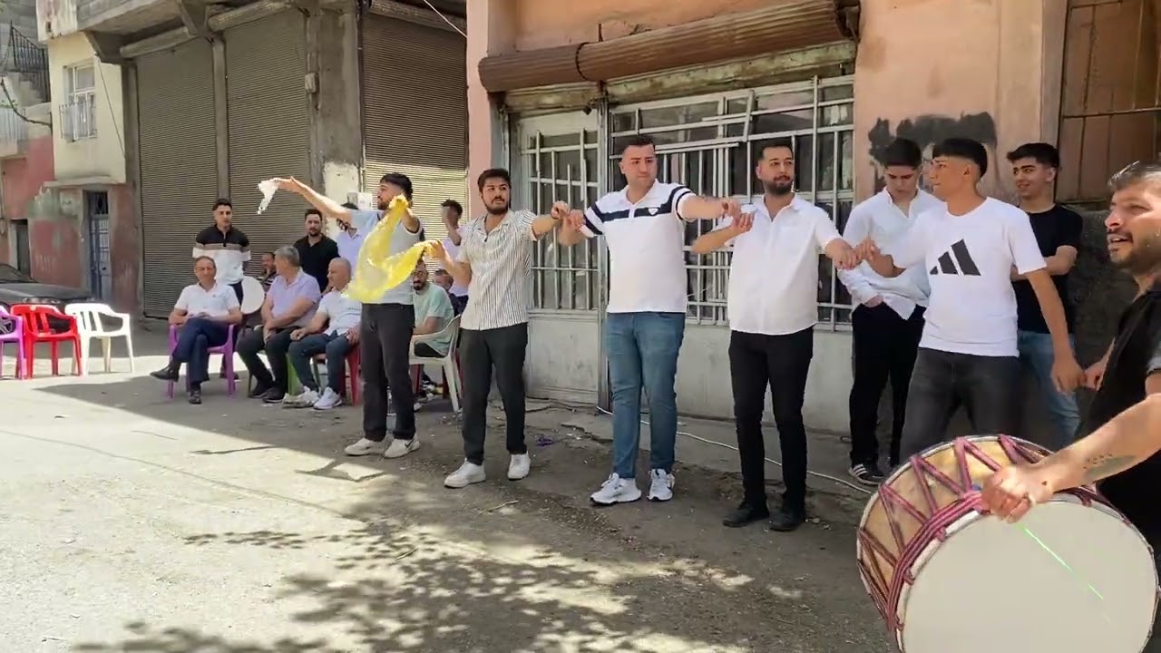 MUSTAFA KUNİLİ ( GRUP ISPİR ) ( SARAYLAR YAPTIRDIM )