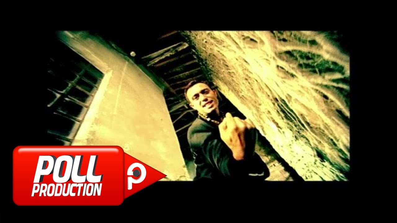 Mustafa Sandal - Aşka Yürek Gerek (Official Video)