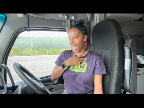 My 30 day EXPERIENCE over the ROAD as a new FEMALE TRUCK DRIVER￼
