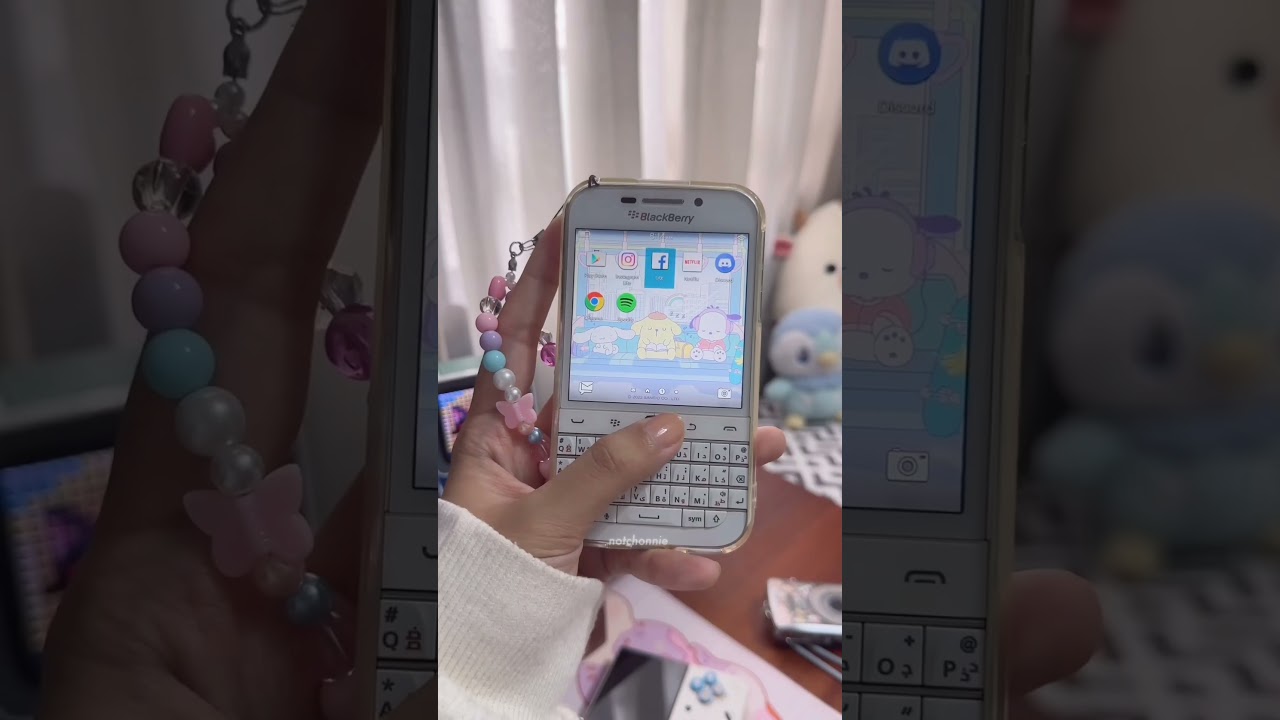 🌷my blackberry classic from 2014 #nostalgia #retrophone #cozy #aesthetic #blackberry #sanrio