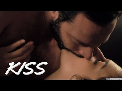 My Blind Brother - 2016 | Hot Kissing Scene | Jenny Slate & Nick Kroll (Rose & Bill)