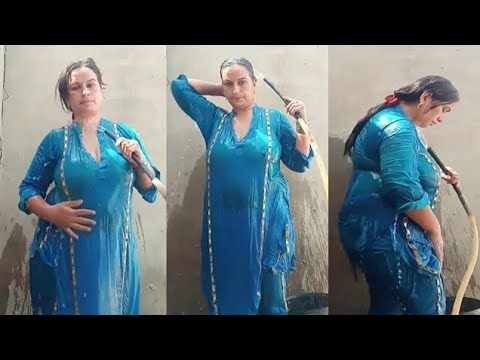 my first bathing vlog, Aunty bathing vlog /desi Aunty Bathing vlog viral