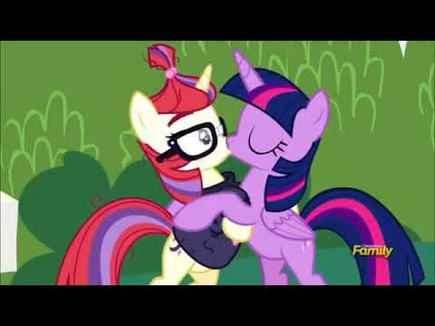 My little pony twilight kiss moon dancer