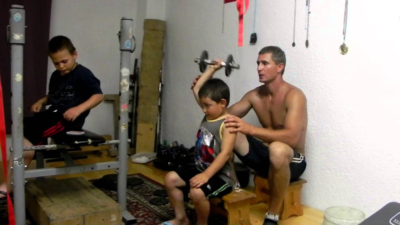 My sweat draw hearts , pumping triceps ,folow me