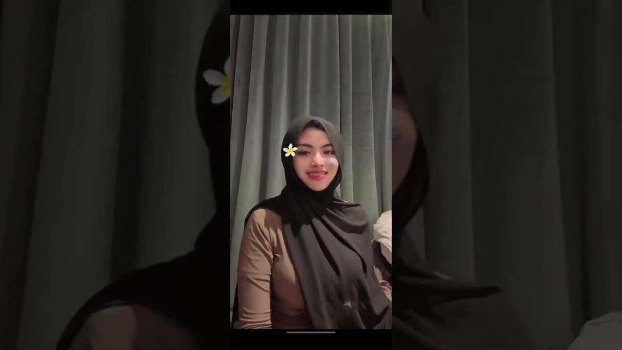 Nadyavitt Check In Bareng Ayang