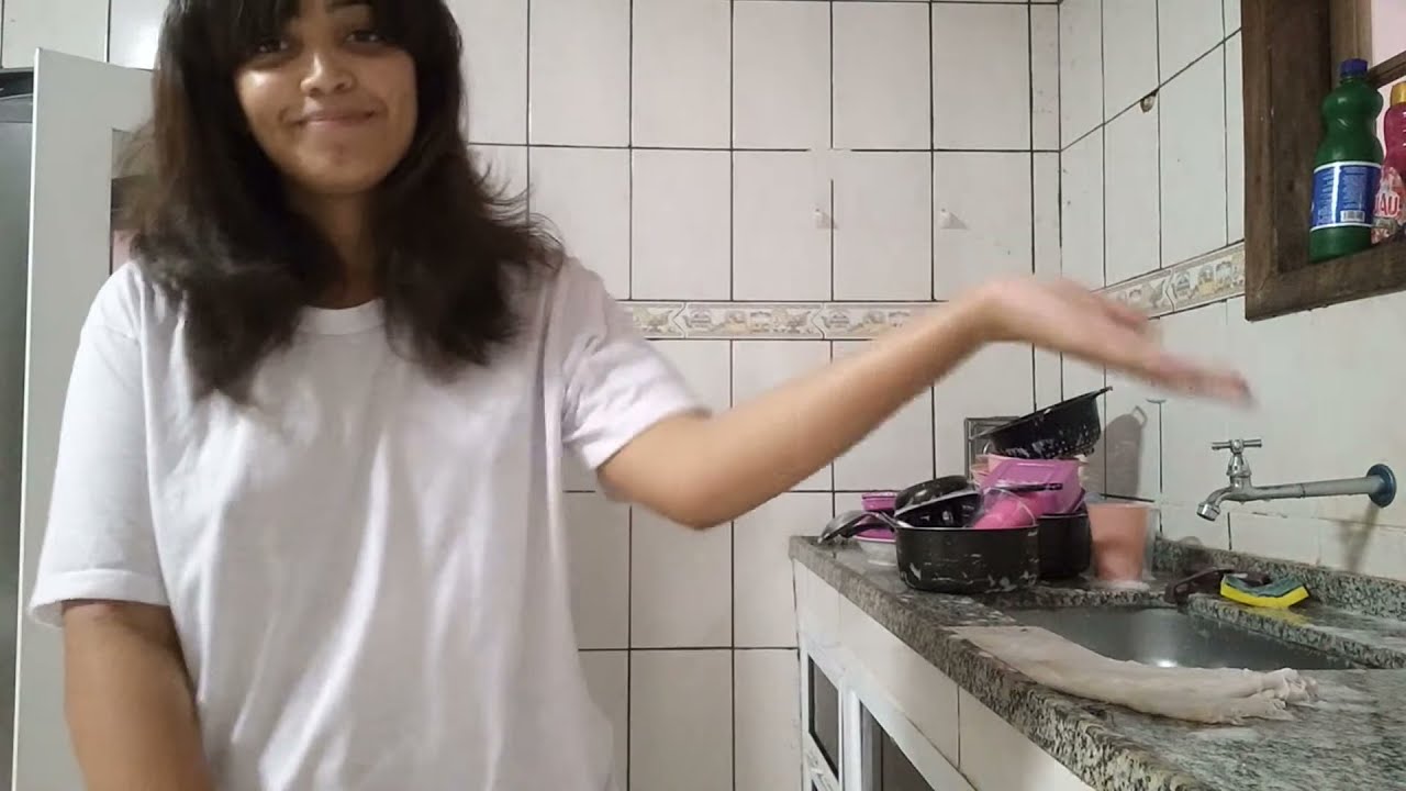 NAJ FERREIRA LAVANDO A MINHA LOUÇA!
