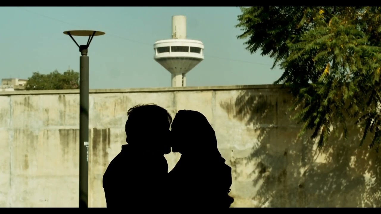 Nandini Rai kissing scene