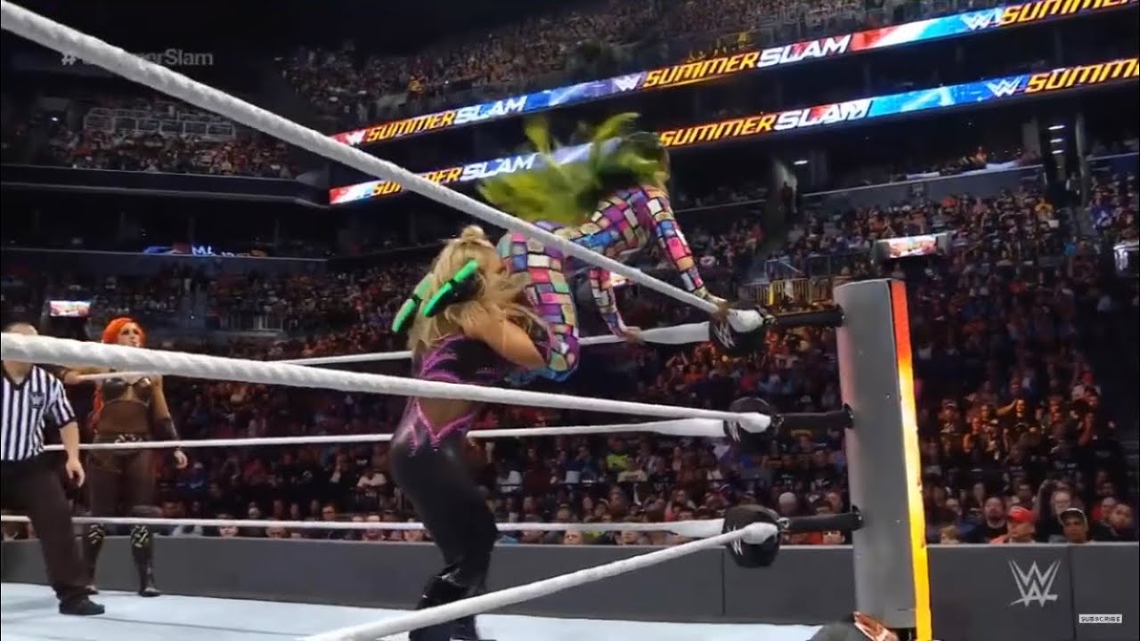 Naomi stinkface Natalya