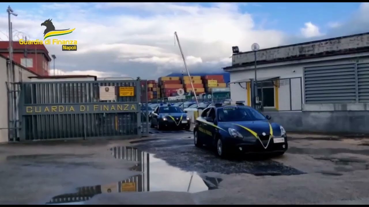 Napoli: GdF, guerra all’occupazione suolo pubblico da parte di autorimesse e parcheggiatori abusivi