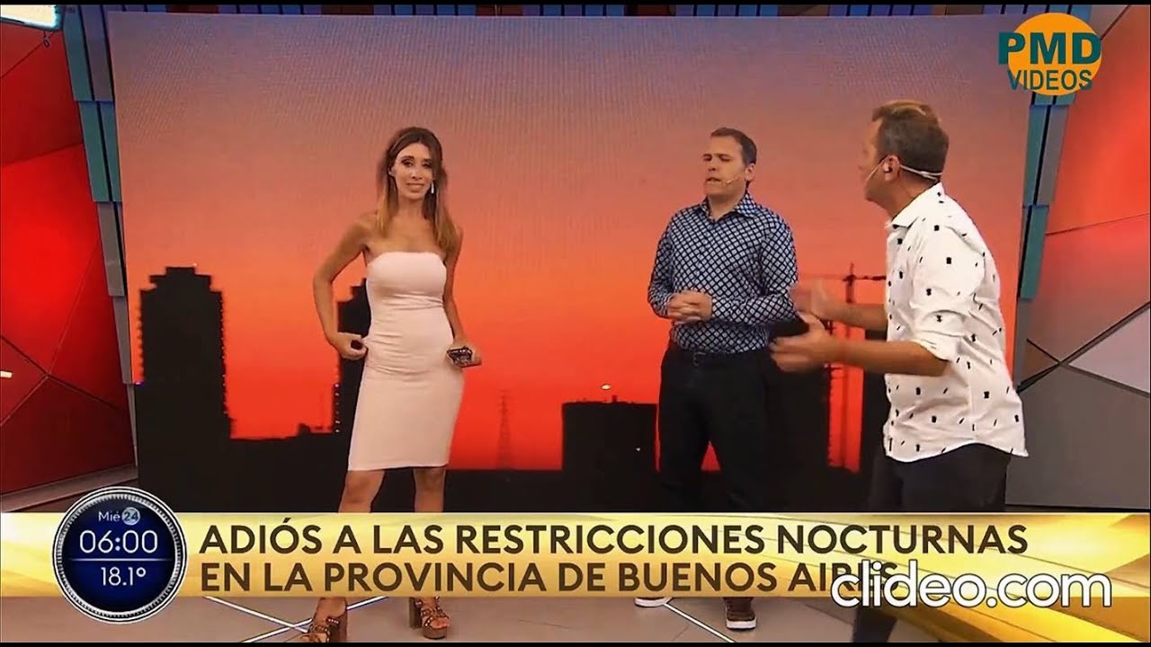 natalia marquiegui vestido marca tanga ( ademas se la acomoda en vivo)