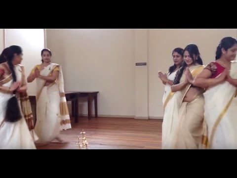 Navel Show in Thiruvathirakali - HD
